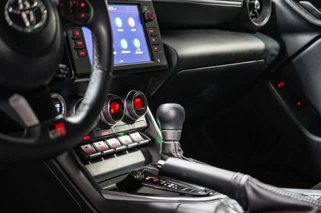 2024 Toyota GR86 Premium 24