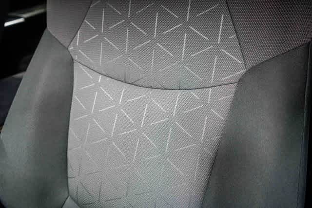 Thumbnail: 2021 Toyota RAV4 - 26
