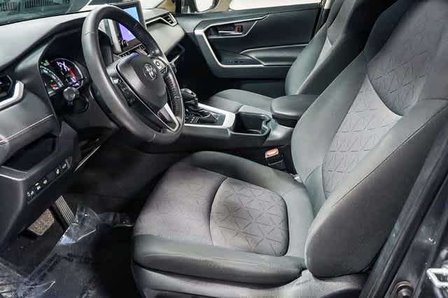 Thumbnail: 2023 Toyota RAV4 - 21