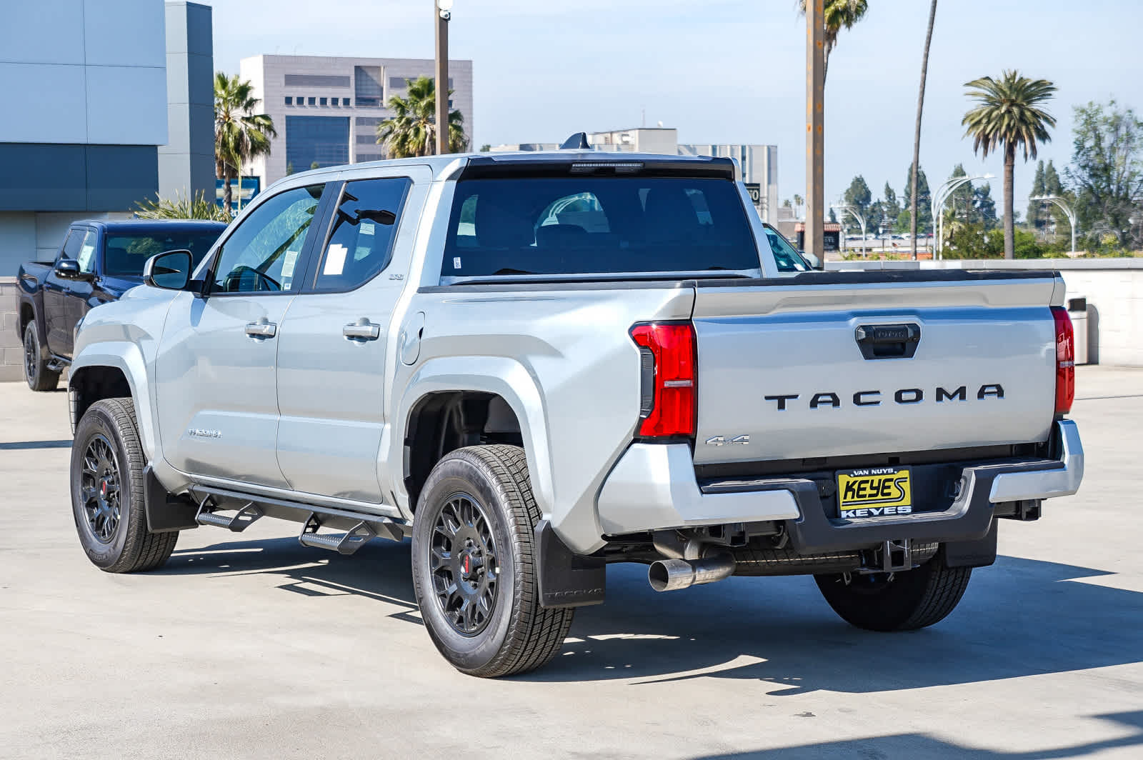 2025 Toyota Tacoma SR5 6
