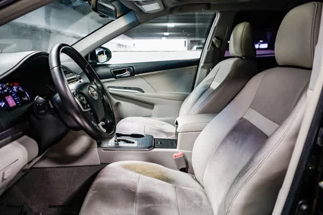 Thumbnail: 2014 Toyota Camry - 16