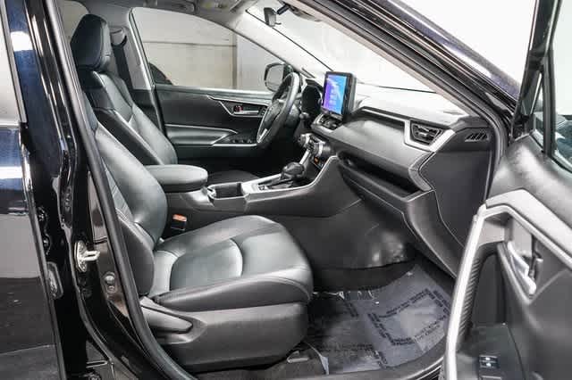 Thumbnail: 2023 Toyota RAV4 - 13