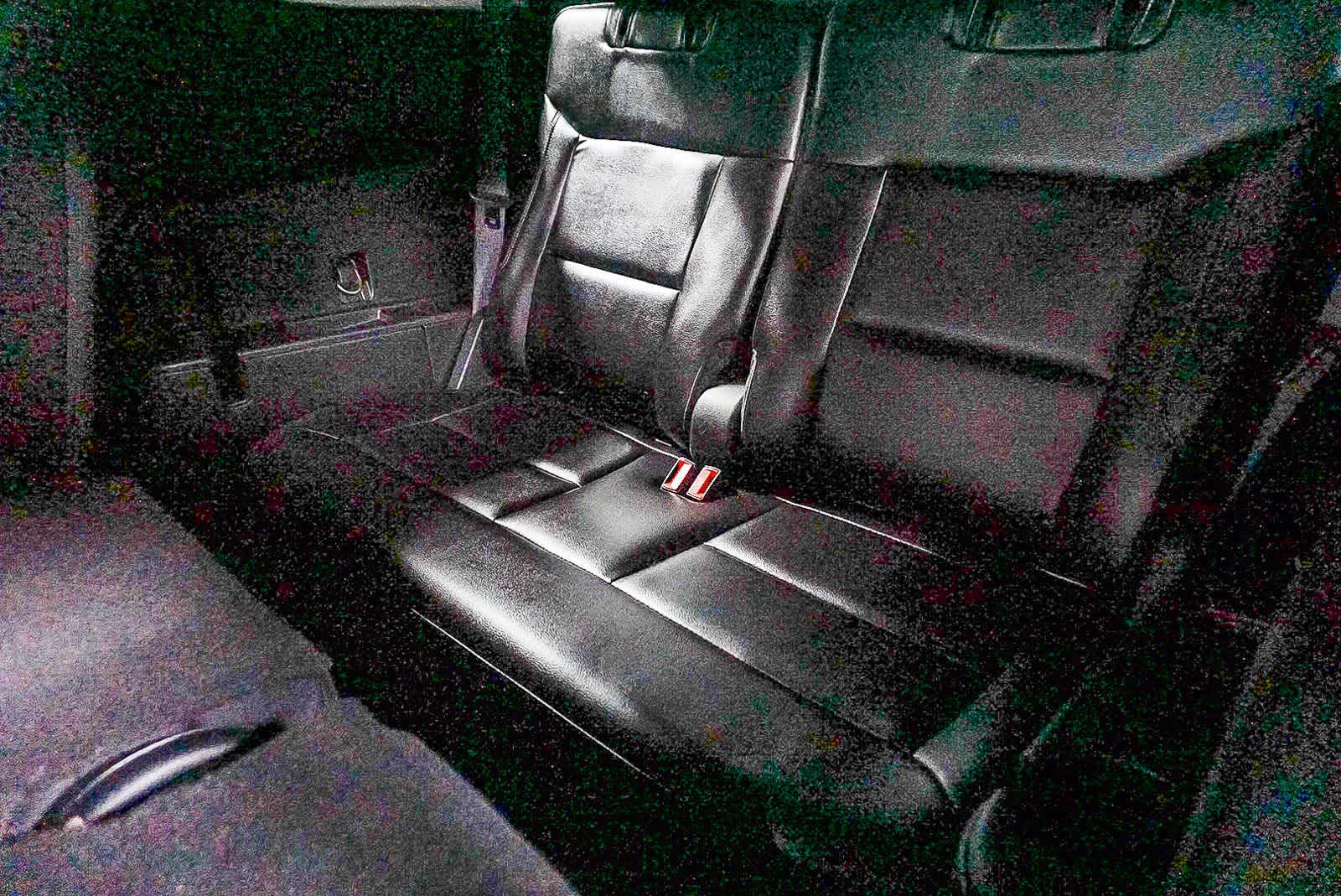 Thumbnail: 2020 Ford Explorer - 21