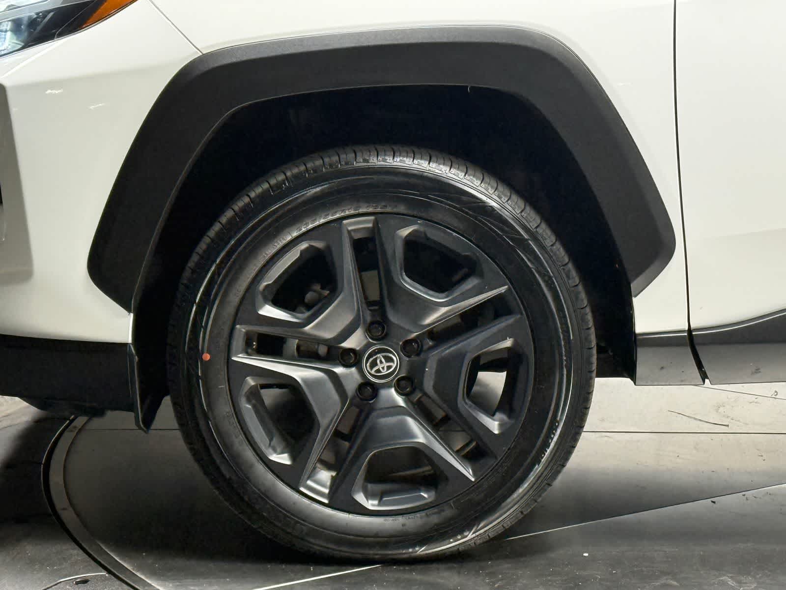 Thumbnail: 2024 Toyota RAV4 - 9