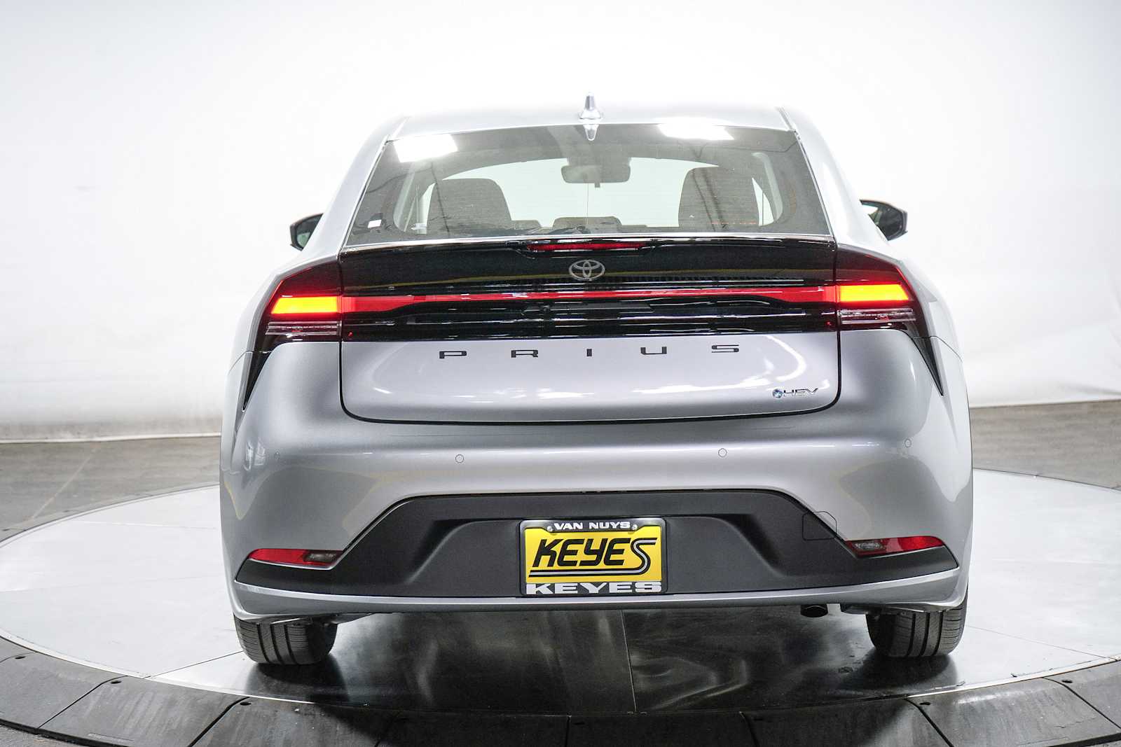 Thumbnail: 2025 Toyota Prius - 3