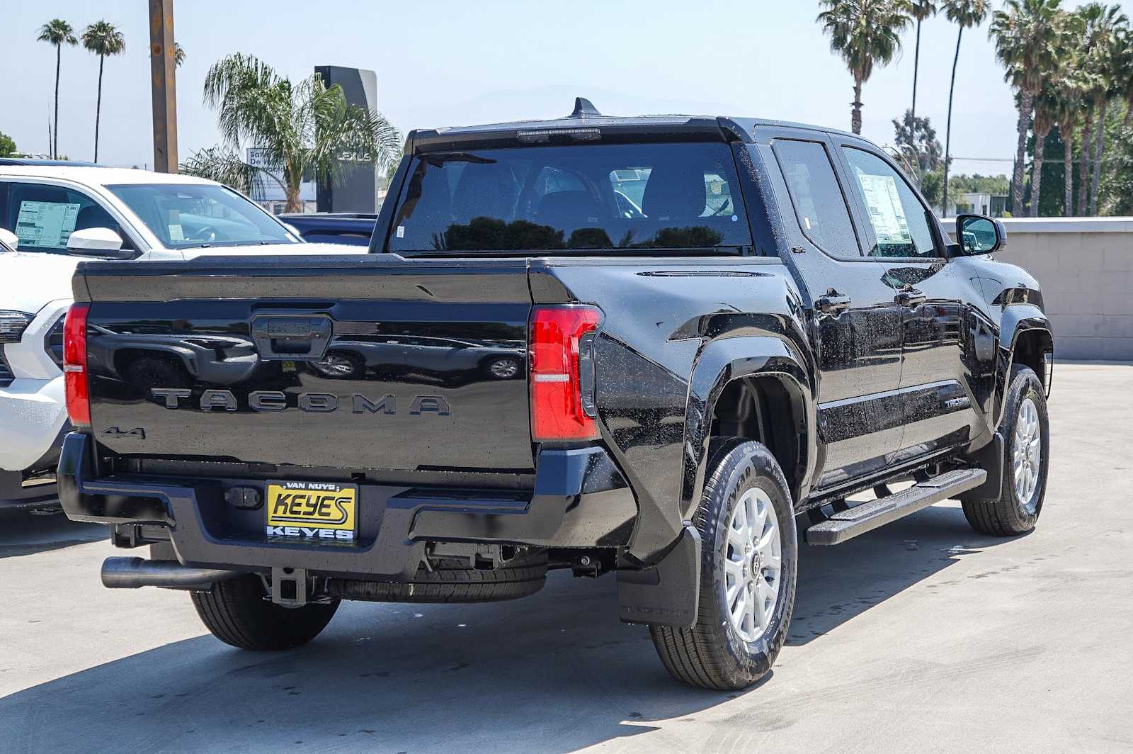 2025 Toyota Tacoma SR5 4