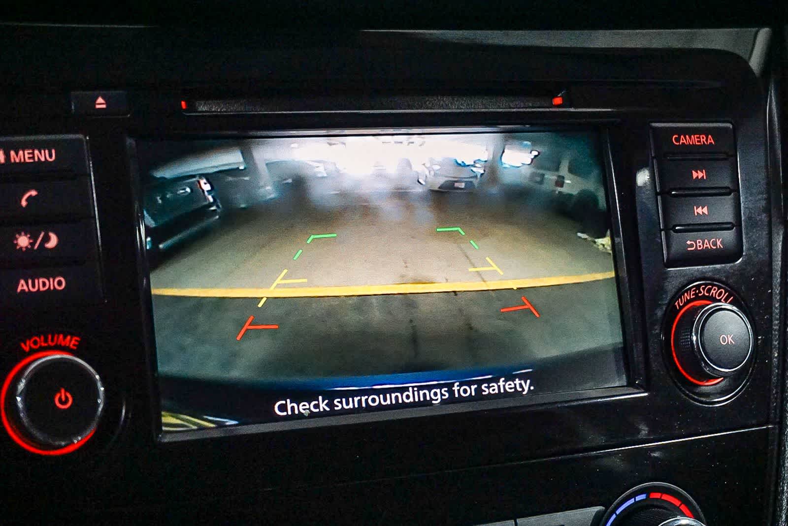 Thumbnail: 2020 Nissan Rogue Sport - 24