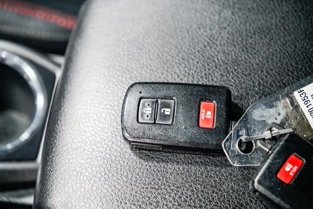 2019 Toyota Tacoma TRD Pro 29