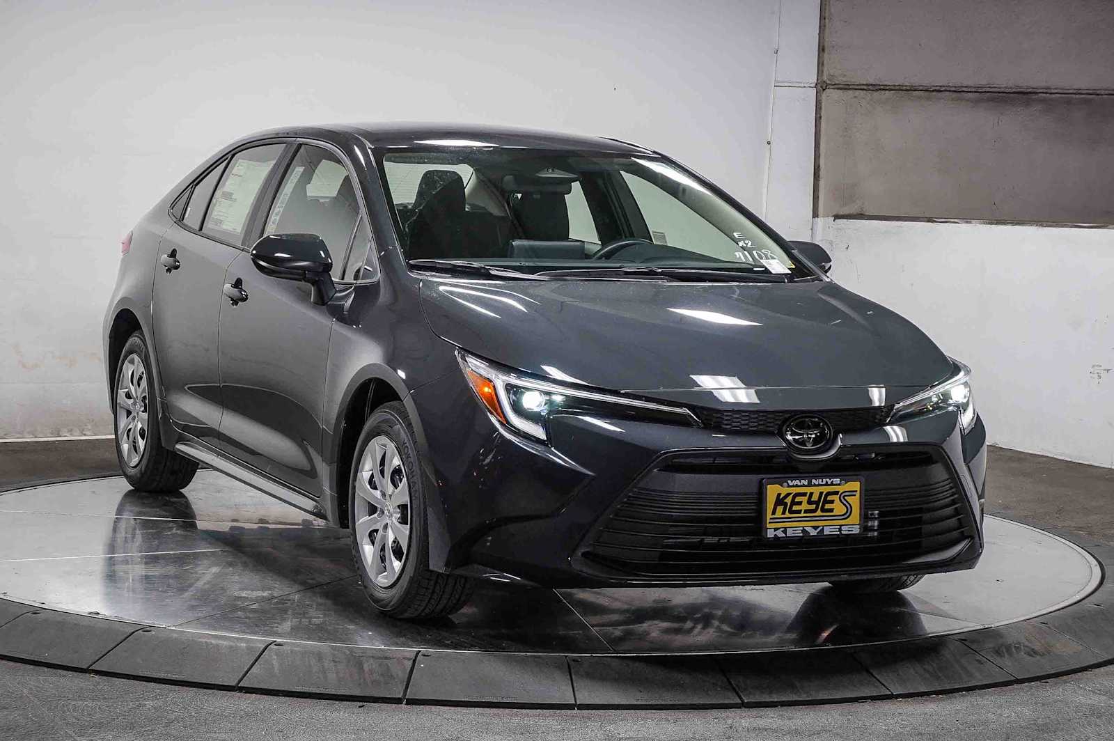 Thumbnail: 2026 Toyota Corolla - 3