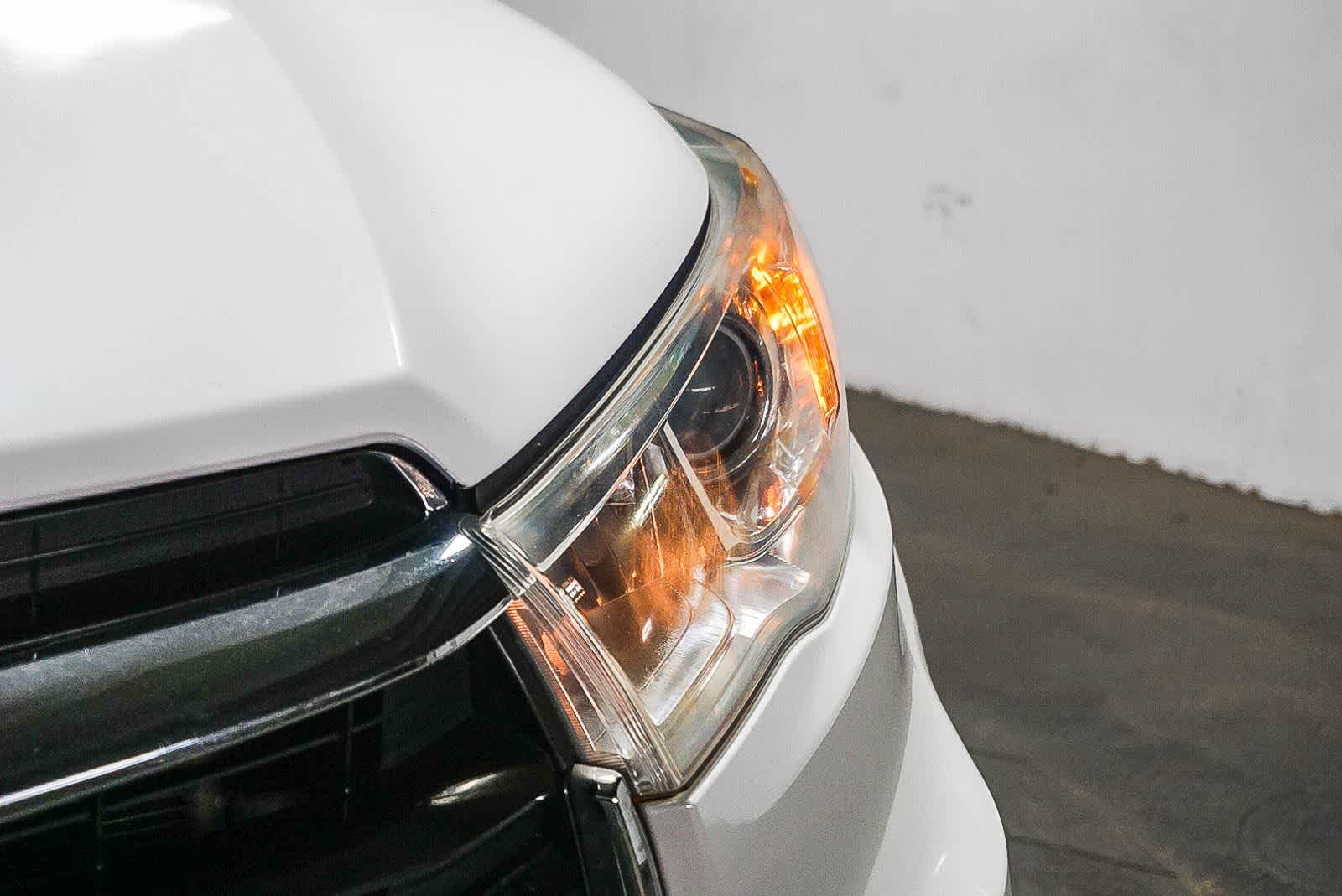 Thumbnail: 2015 Toyota Highlander - 4