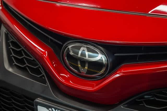 Thumbnail: 2023 Toyota Camry - 9