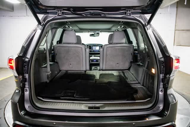2015 Toyota Highlander Limited Platinum 30
