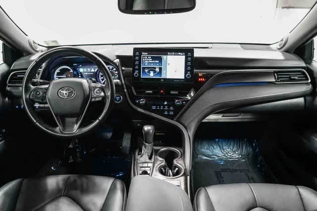 Thumbnail: 2022 Toyota Camry - 13