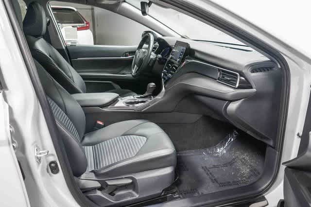 Thumbnail: 2023 Toyota Camry - 18