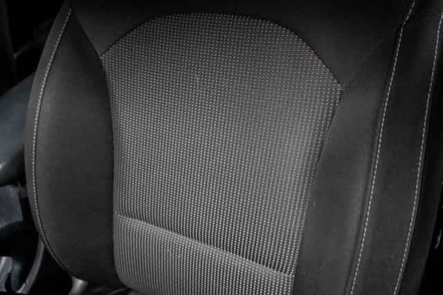 Thumbnail: 2021 Kia Forte - 25