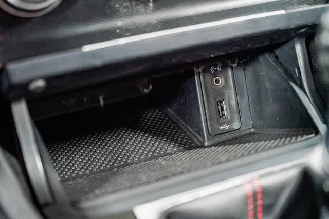 Thumbnail: 2016 Volkswagen Golf - 21