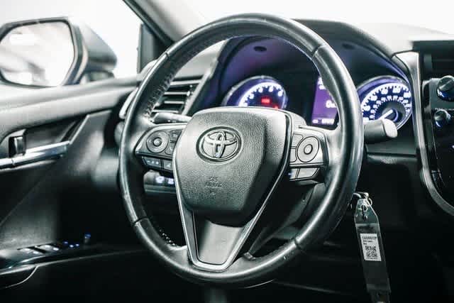 Thumbnail: 2020 Toyota Camry - 15