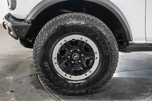 Thumbnail: 2022 Ford Bronco - 10