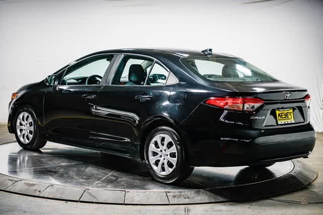 2022 Toyota Corolla LE 3