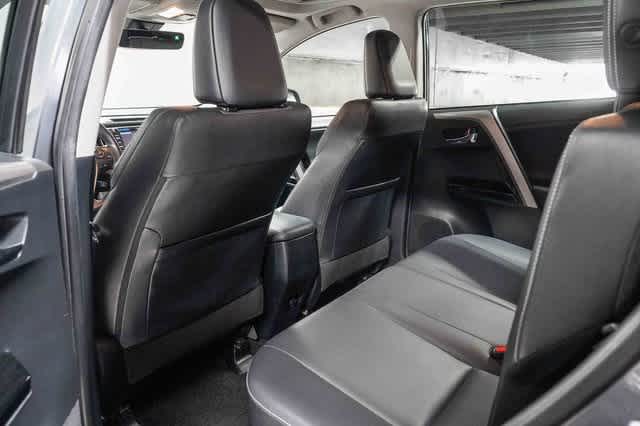 Thumbnail: 2017 Toyota RAV4 - 19