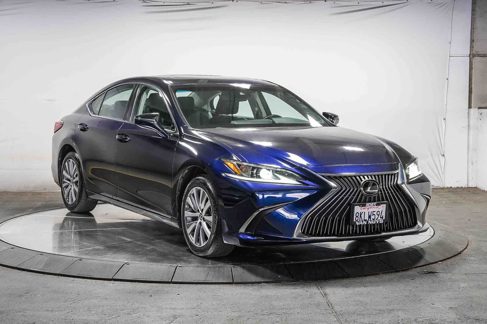 Thumbnail: 2019 Lexus ES - 5