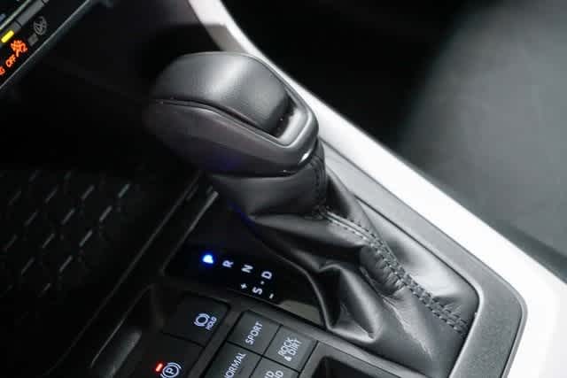 Thumbnail: 2024 Toyota RAV4 - 21