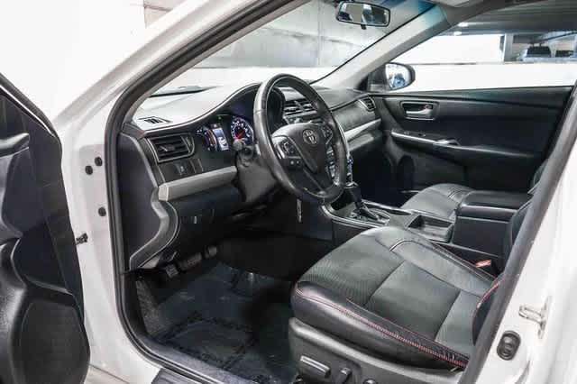 Thumbnail: 2017 Toyota Camry - 18