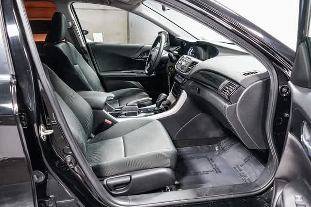 Thumbnail: 2016 Honda Accord - 16