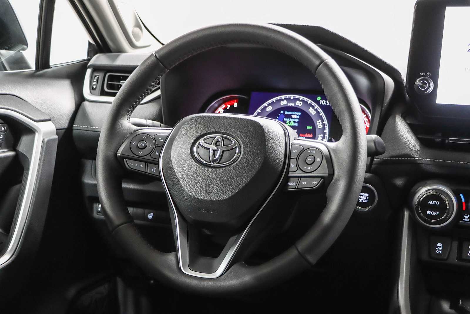 Thumbnail: 2025 Toyota RAV4 - 17