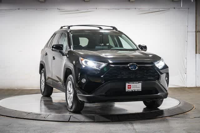 2021 Toyota RAV4 XLE 6