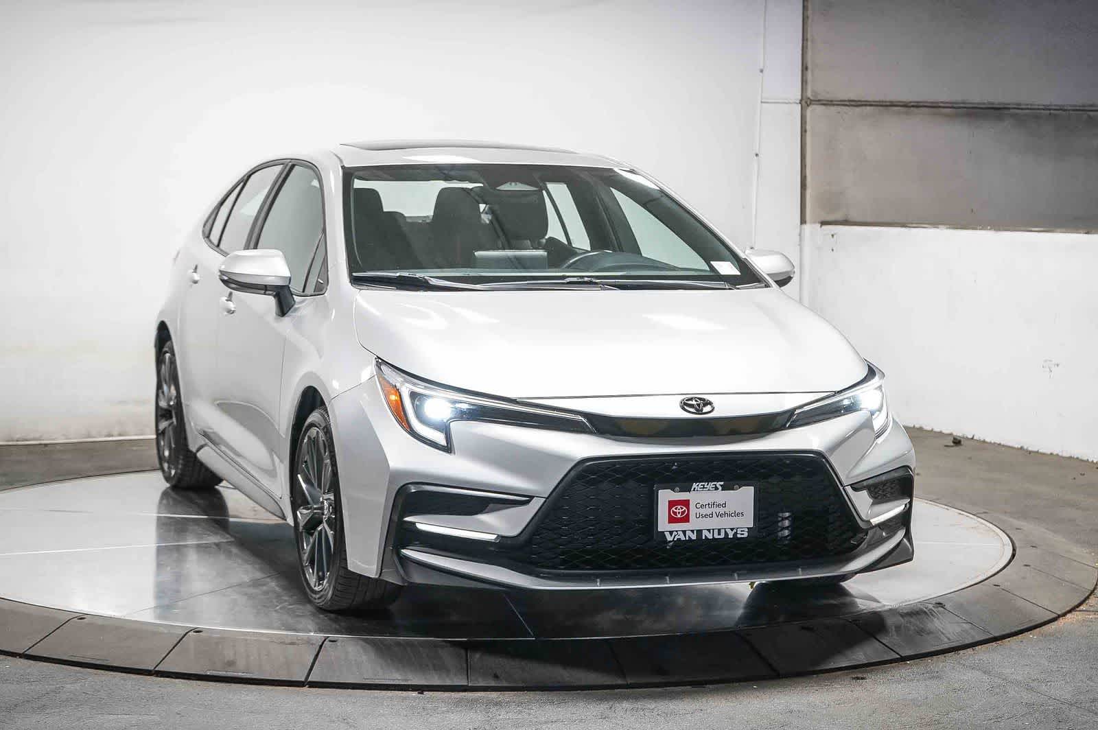 Thumbnail: 2024 Toyota Corolla - 3