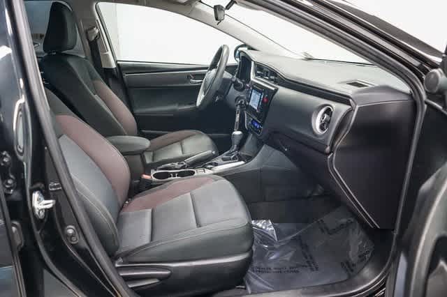 Thumbnail: 2018 Toyota Corolla - 16