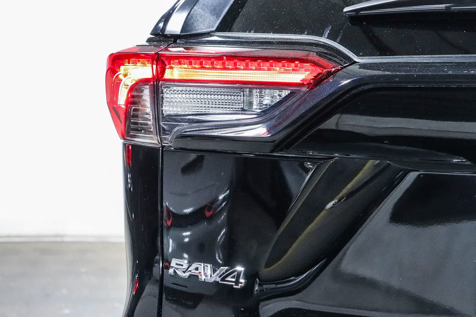 Thumbnail: 2025 Toyota RAV4 - 12