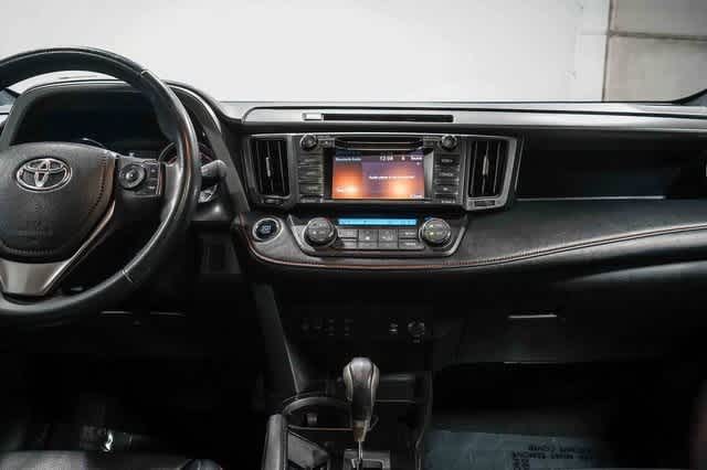 Thumbnail: 2016 Toyota RAV4 - 13