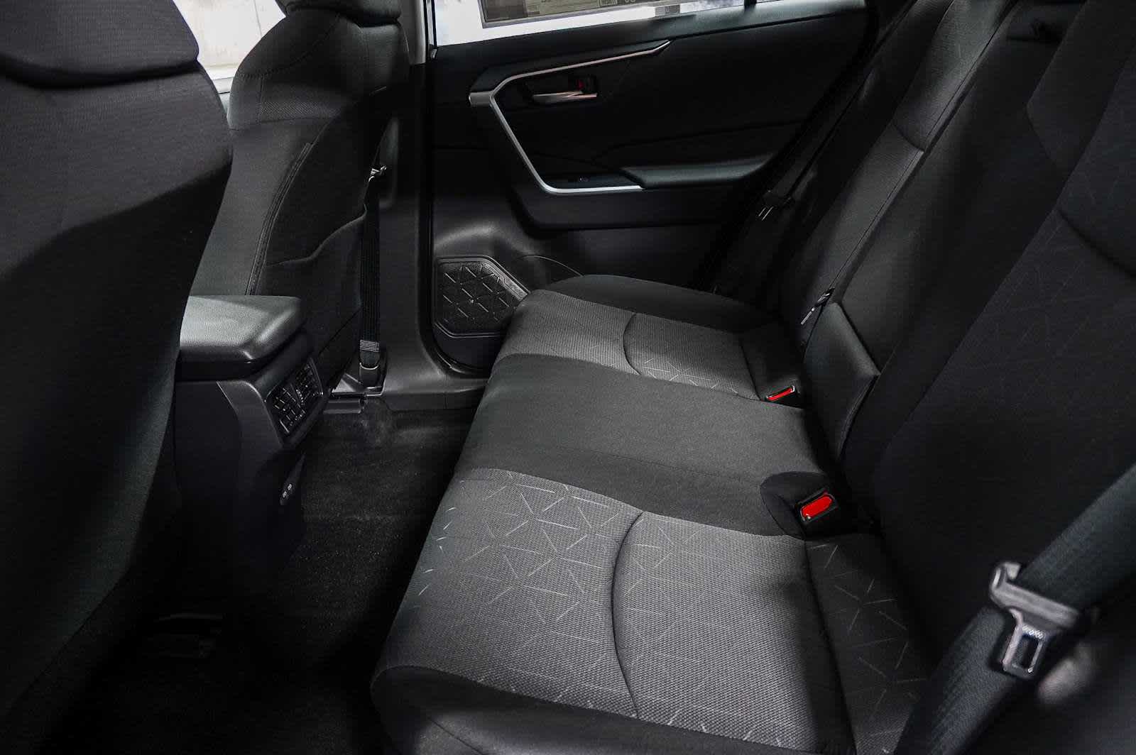 Thumbnail: 2025 Toyota RAV4 - 22