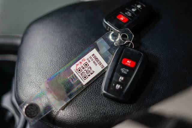 Thumbnail: 2019 Toyota RAV4 - 44