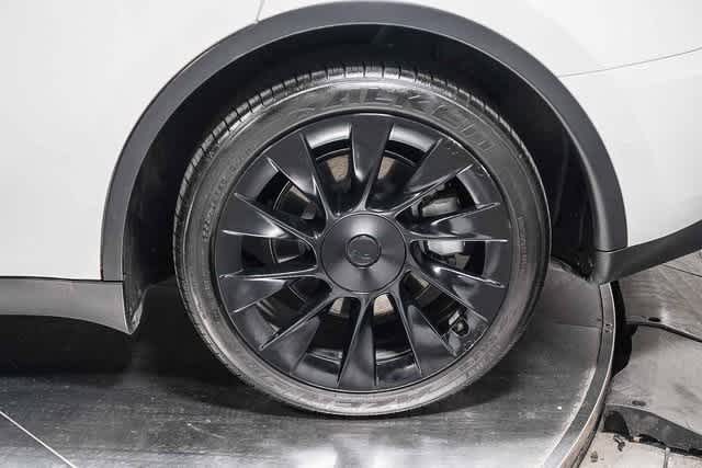 Thumbnail: 2021 Tesla Model Y - 10
