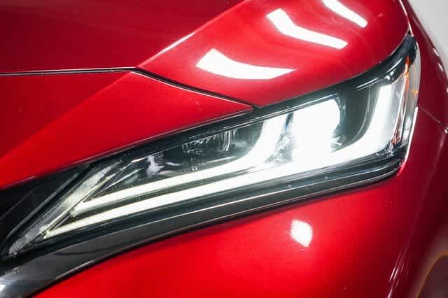Thumbnail: 2023 Toyota Venza - 8