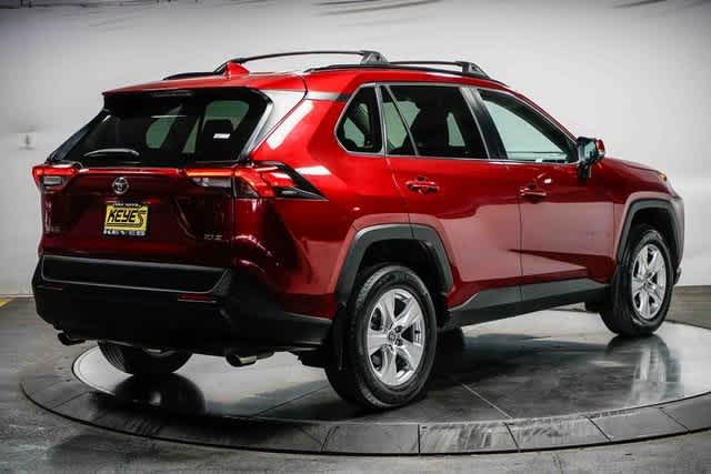 Thumbnail: 2021 Toyota RAV4 - 4