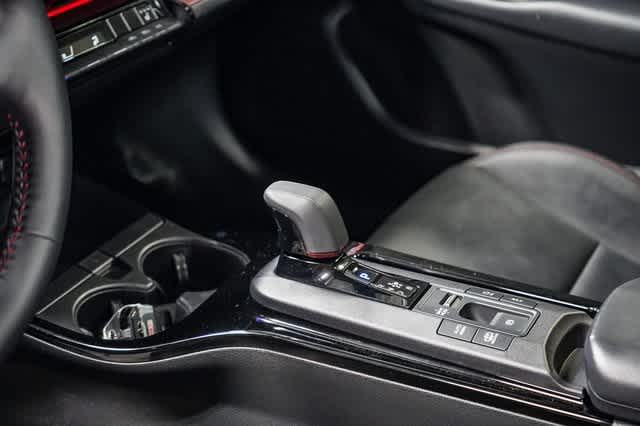 Thumbnail: 2024 Toyota Prius Prime - 25