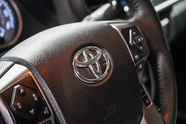 2022 Toyota Tacoma SR5 21
