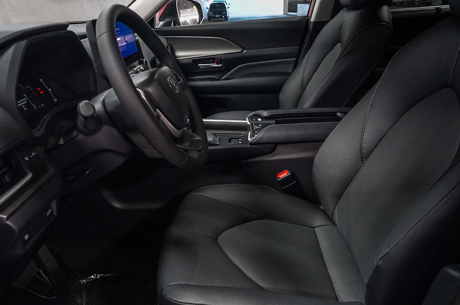 Thumbnail: 2025 Toyota Grand Highlander - 19