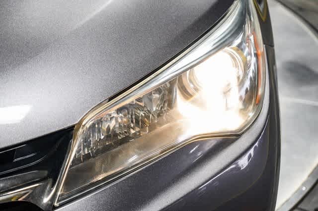 Thumbnail: 2017 Toyota Camry - 8