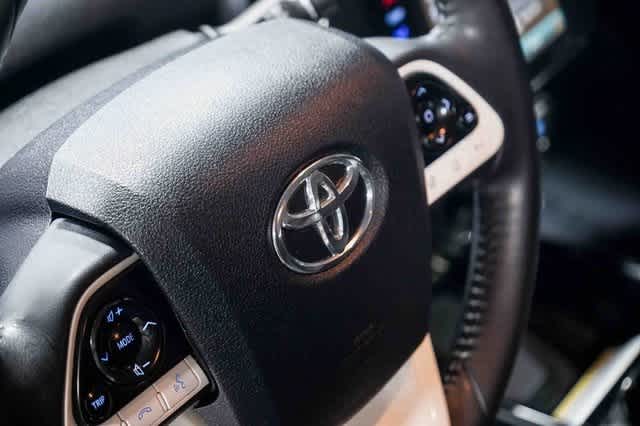 Thumbnail: 2017 Toyota Prius Prime - 21