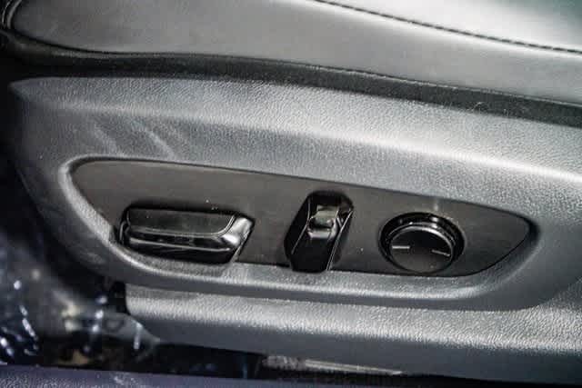 Thumbnail: 2025 Lexus ES - 20