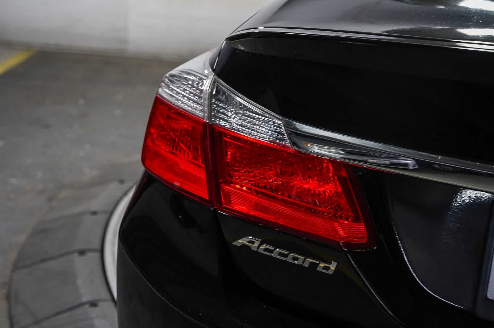 Thumbnail: 2013 Honda Accord - 11
