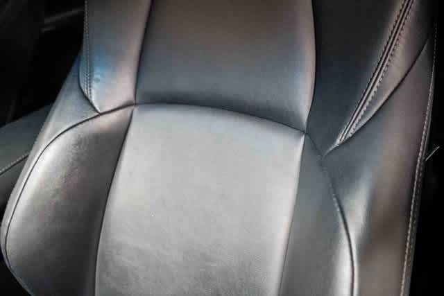Thumbnail: 2022 Toyota Venza - 26