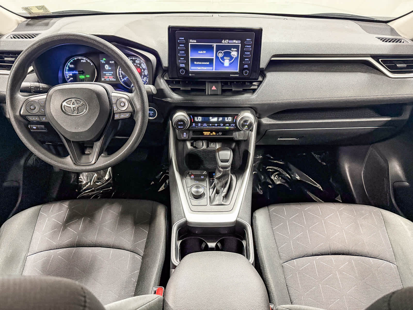 Thumbnail: 2020 Toyota RAV4 - 14