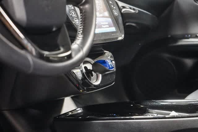 2022 Toyota Prius Prime XLE 24