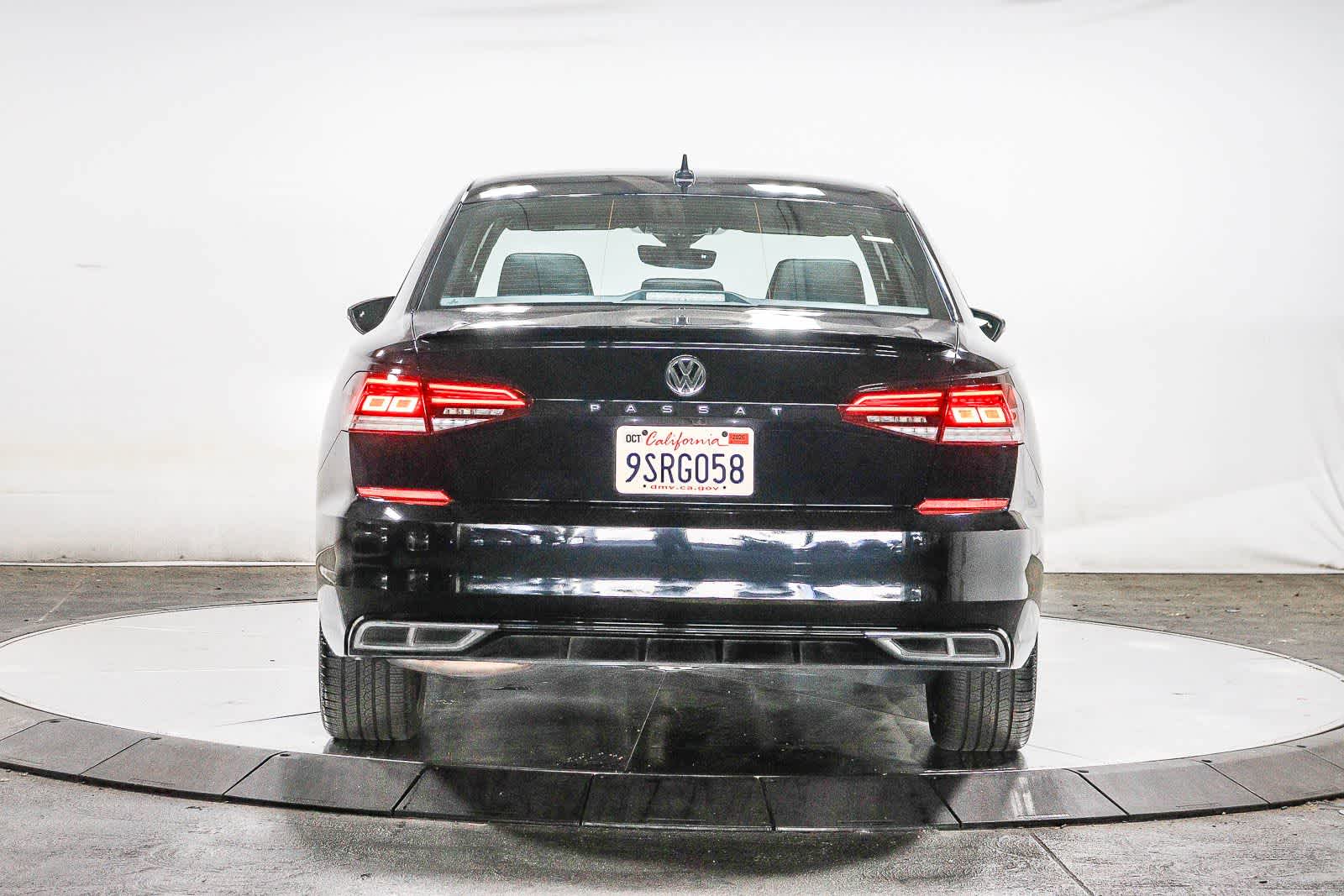 Thumbnail: 2022 Volkswagen Passat - 3